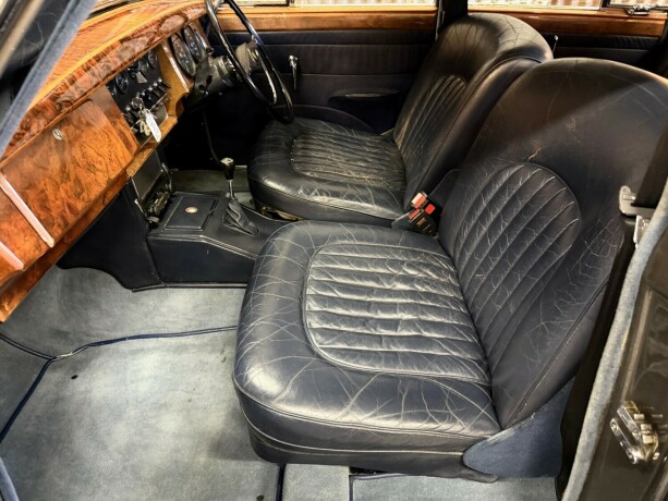 jaguar-mk-ii-bensin-1963-big-22