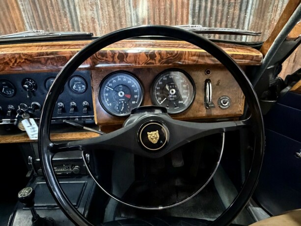 jaguar-mk-ii-bensin-1963-big-17