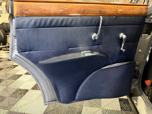 jaguar-mk-ii-bensin-1963-big-30