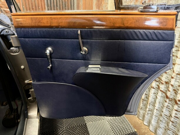 jaguar-mk-ii-bensin-1963-big-32