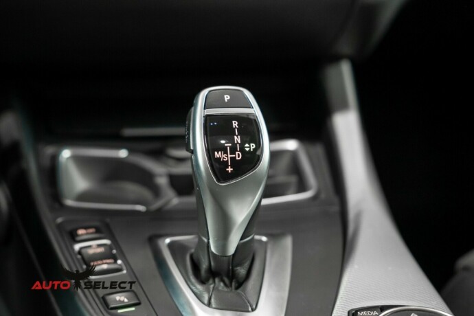 bmw-1-serie-bensin-2015-big-37