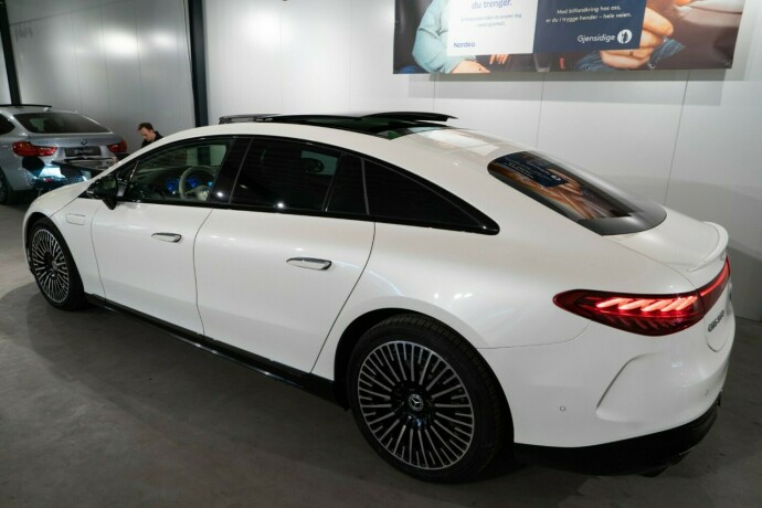 mercedes-benz-eqs-elektrisitet-2022-big-5