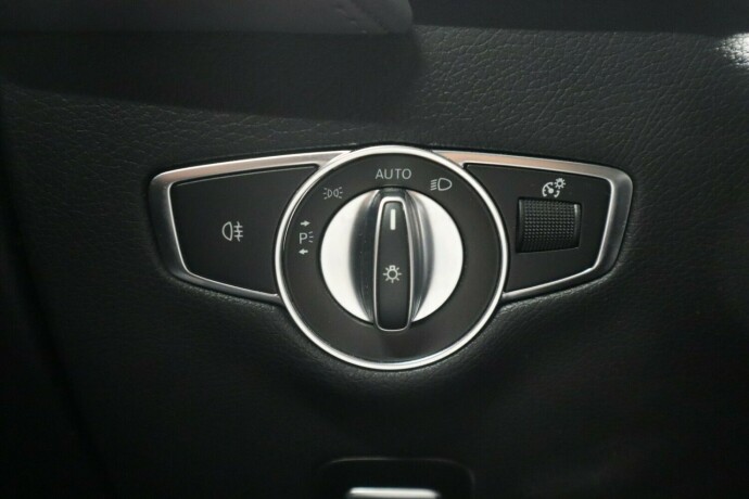 mercedes-benz-eqc-elektrisitet-2023-big-24