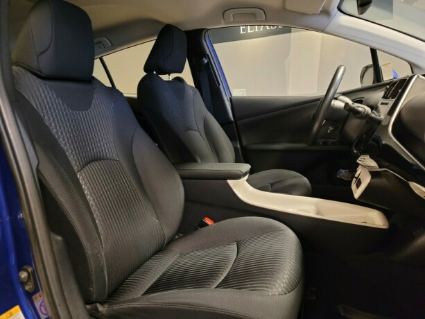 toyota-prius-elektrisitetbensin-2016-big-12