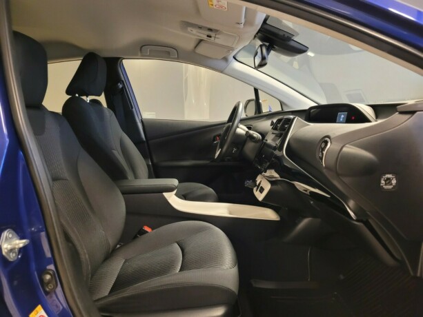 toyota-prius-elektrisitetbensin-2016-big-11