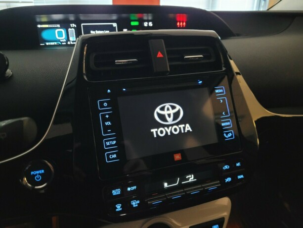 toyota-prius-elektrisitetbensin-2016-big-23