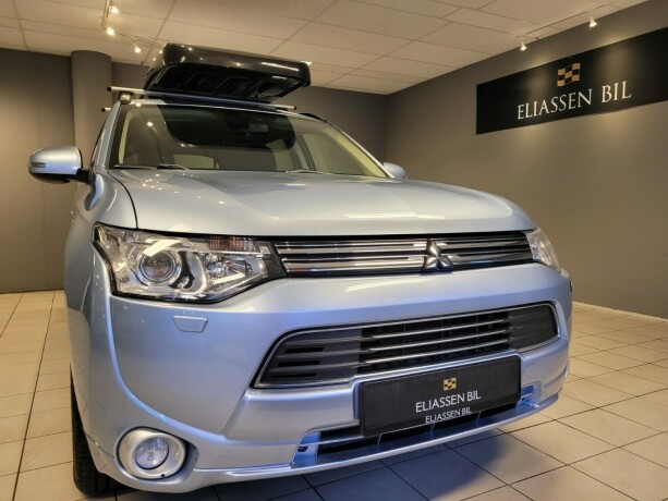 mitsubishi-outlander-plug-in-petrol-2014-big-8
