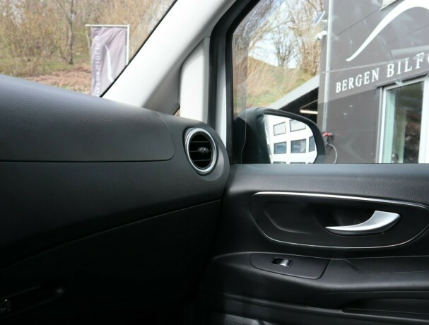 mercedes-benz-vito-diesel-2017-big-14