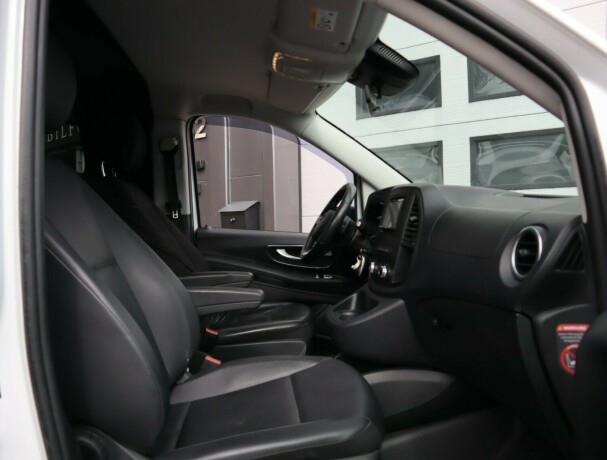 mercedes-benz-vito-diesel-2017-big-11