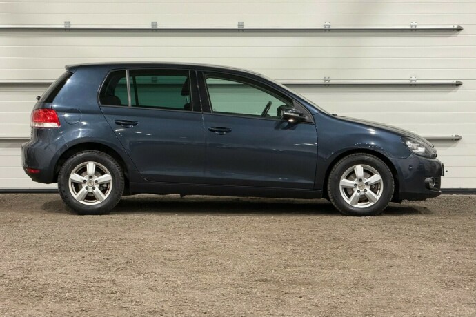 volkswagen-golf-diesel-2011-big-1
