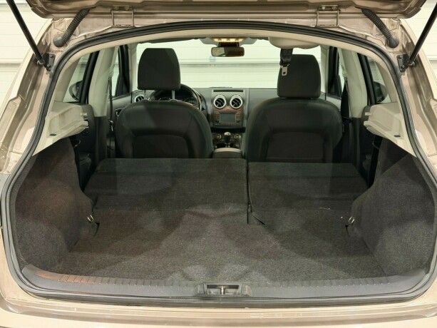 nissan-qashqai-diesel-2011-big-12