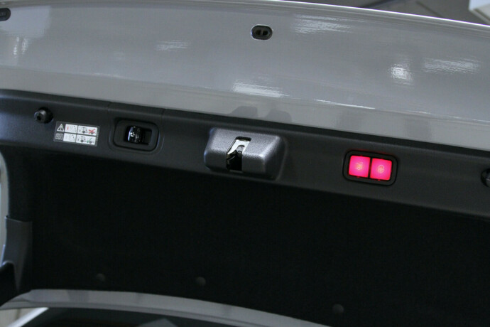 mercedes-benz-eqe-elektrisitet-2023-big-34