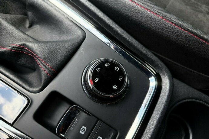 seat-ateca-bensin-2018-big-34