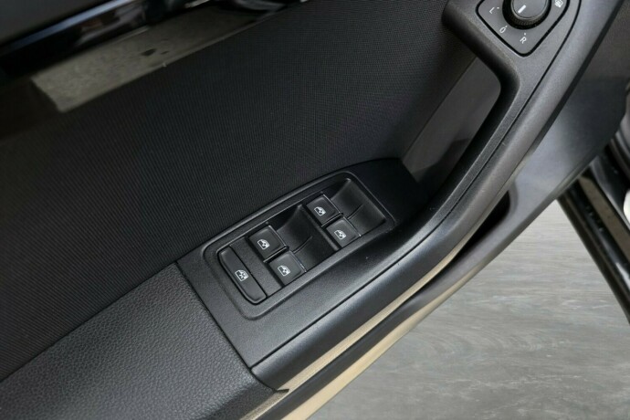 seat-ateca-bensin-2018-big-16