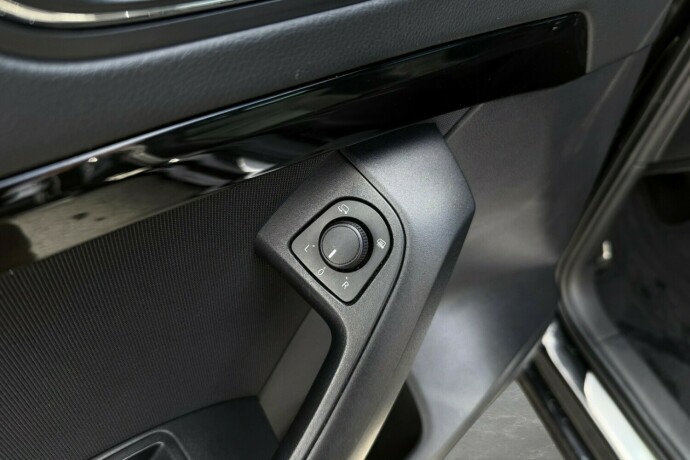 seat-ateca-bensin-2018-big-15