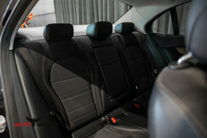 mercedes-benz-c-klasse-bensin-2014-big-13