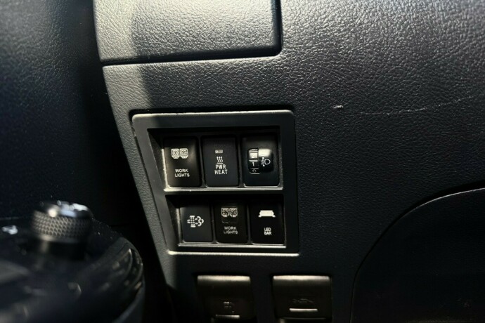 toyota-hilux-diesel-2020-big-18