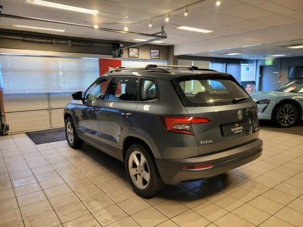 skoda-karoq-diesel-2018-big-6