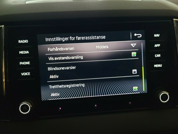 skoda-karoq-diesel-2018-big-34