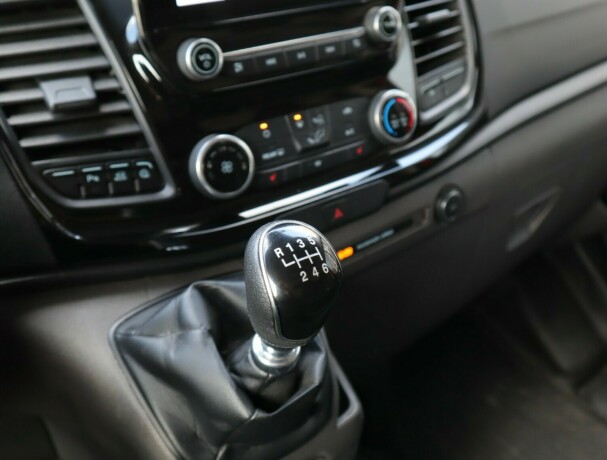 ford-transit-custom-diesel-2021-big-10