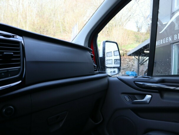 ford-transit-custom-diesel-2021-big-11