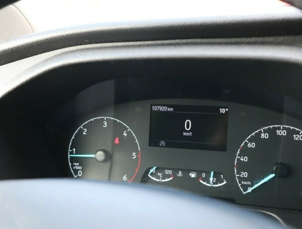 ford-transit-custom-diesel-2021-big-25