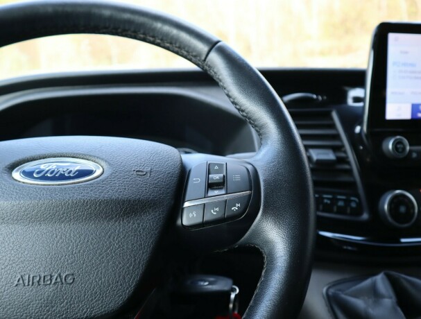 ford-transit-custom-diesel-2021-big-9