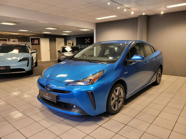 toyota-prius-elektrisitetbensin-2019-big-8