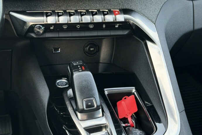 peugeot-5008-bensin-2019-big-7