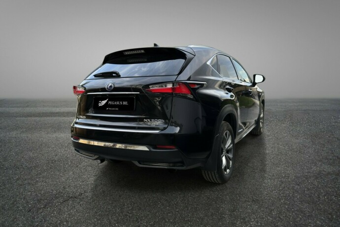 lexus-nx-300h-elektrisitetbensin-2017-big-3