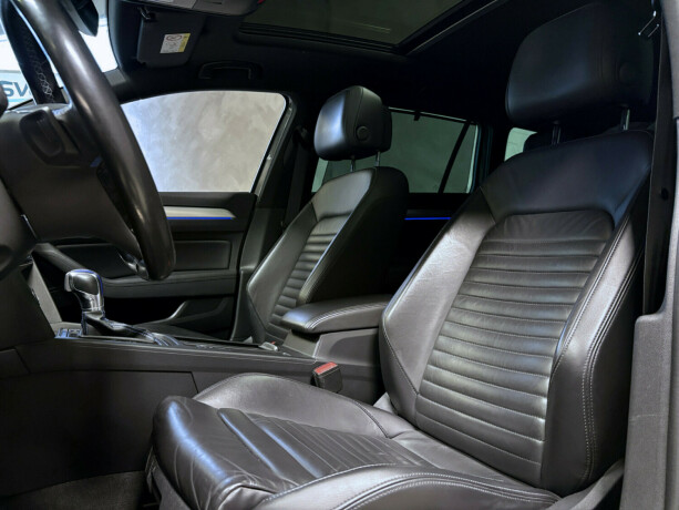 volkswagen-passat-plug-in-petrol-2017-big-5