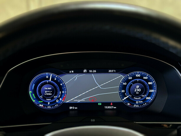 volkswagen-passat-plug-in-petrol-2017-big-21