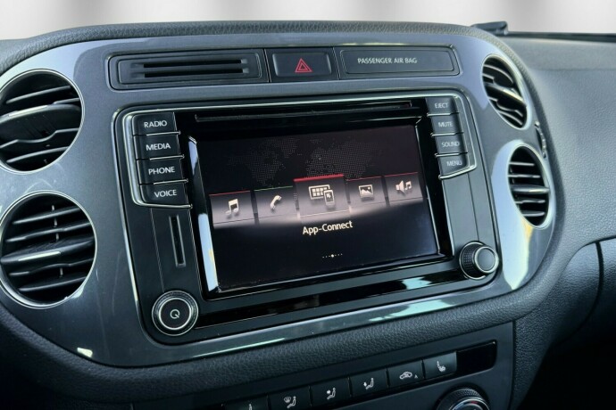 volkswagen-tiguan-diesel-2016-big-23