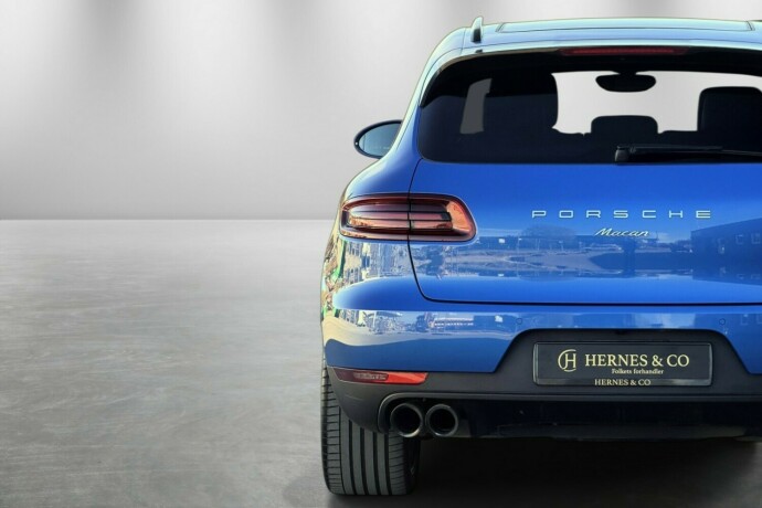 porsche-macan-bensin-2017-big-6