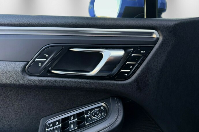 porsche-macan-bensin-2017-big-19