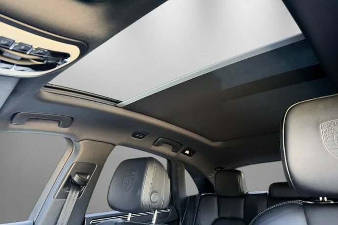 porsche-macan-bensin-2017-big-16