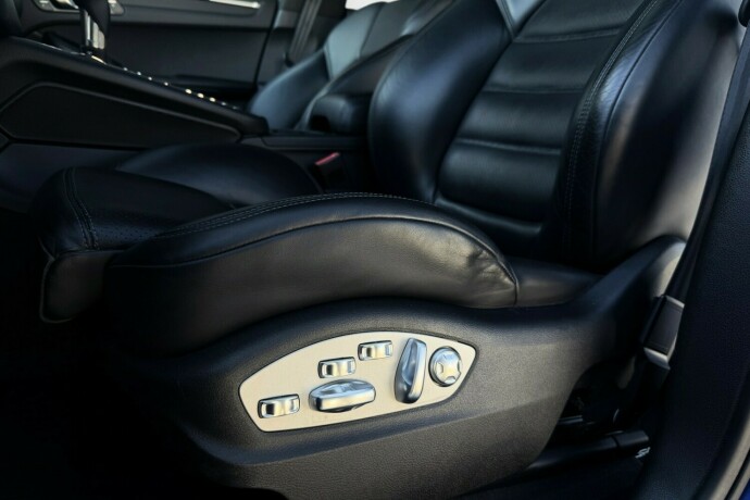 porsche-macan-bensin-2017-big-15