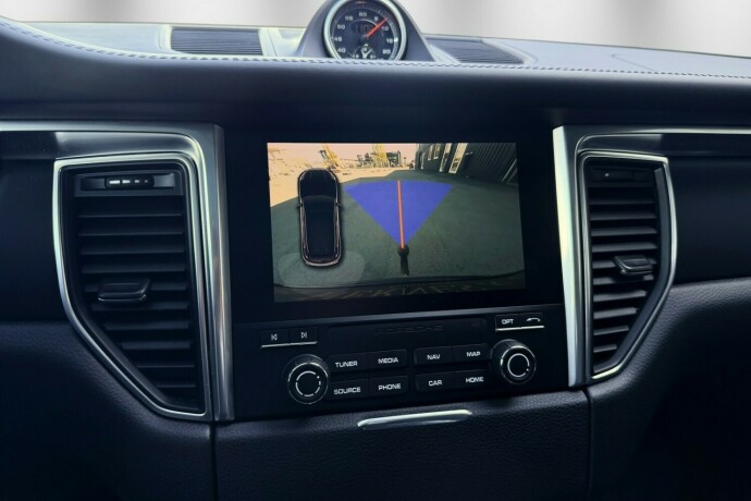 porsche-macan-bensin-2017-big-32