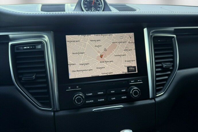 porsche-macan-bensin-2017-big-31