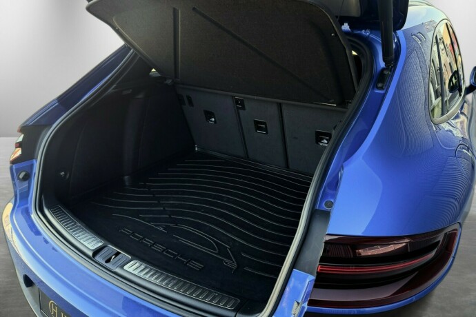 porsche-macan-bensin-2017-big-10