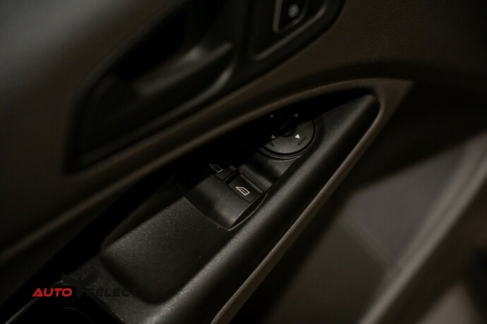 ford-transit-connect-diesel-2019-big-19