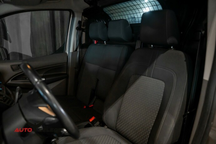 ford-transit-connect-diesel-2019-big-20