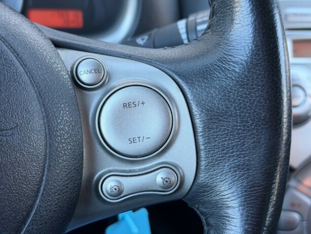 nissan-micra-bensin-2011-big-11