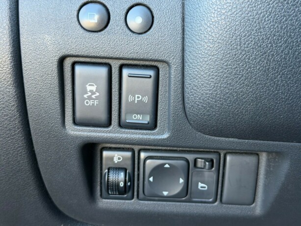 nissan-micra-bensin-2011-big-15