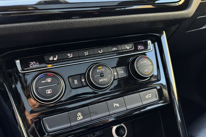 volkswagen-touran-bensin-2018-big-15