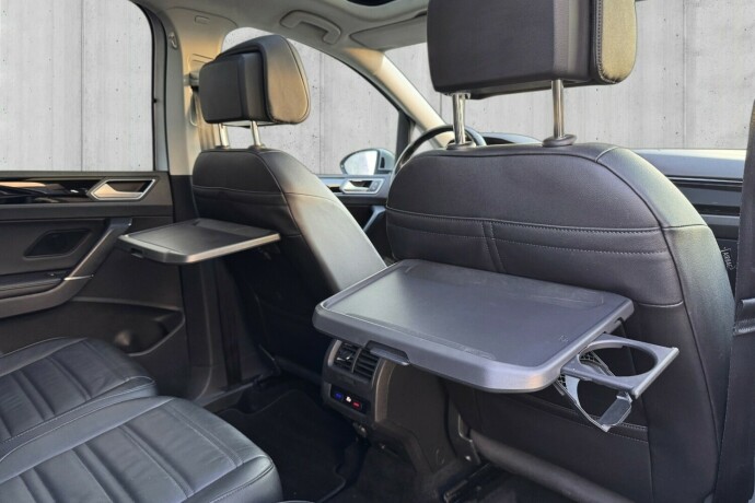 volkswagen-touran-bensin-2018-big-9