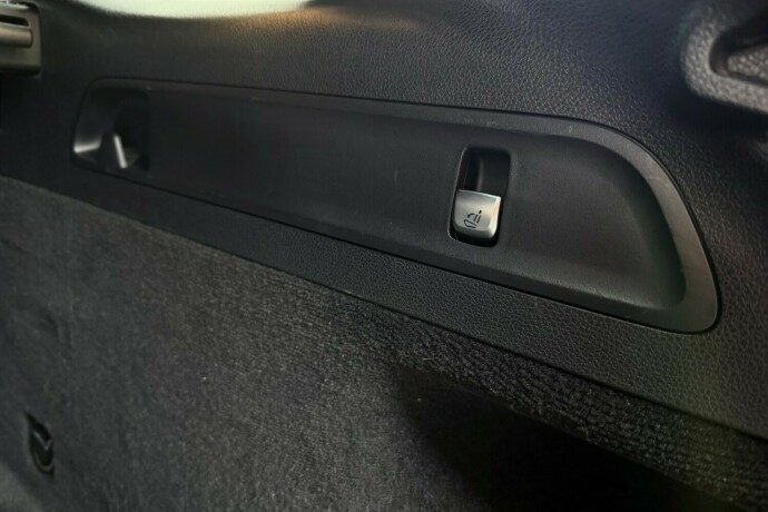 mercedes-benz-eqc-elektrisitet-2020-big-12