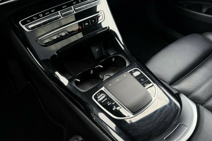 mercedes-benz-eqc-elektrisitet-2020-big-33