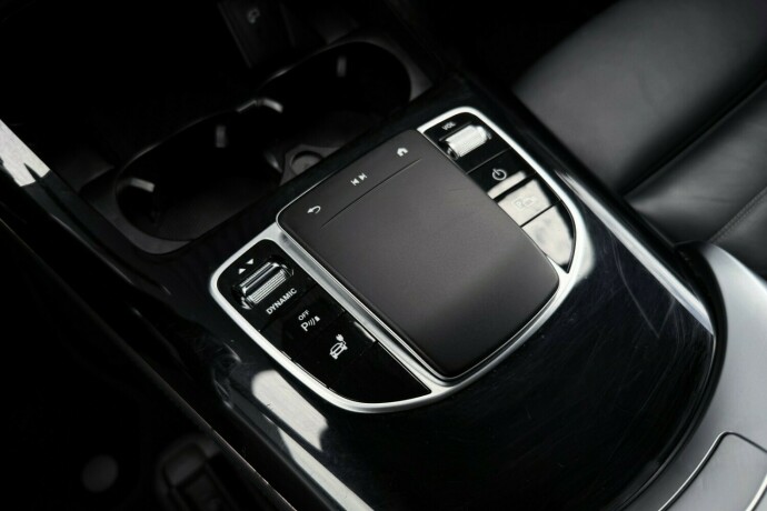 mercedes-benz-eqc-elektrisitet-2020-big-34