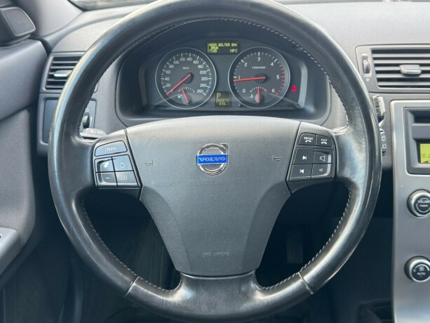 volvo-v50-diesel-2008-big-14